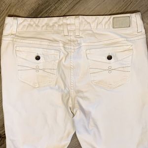NWOT Tommy Hilfiger cuffed cropped jeans